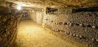 दुनिया की 5 सबसे खतरनाक और रहस्यमयी जगह ( Duniya Ki 5 Sabse Khatarnak Jagah ) french cotacomb